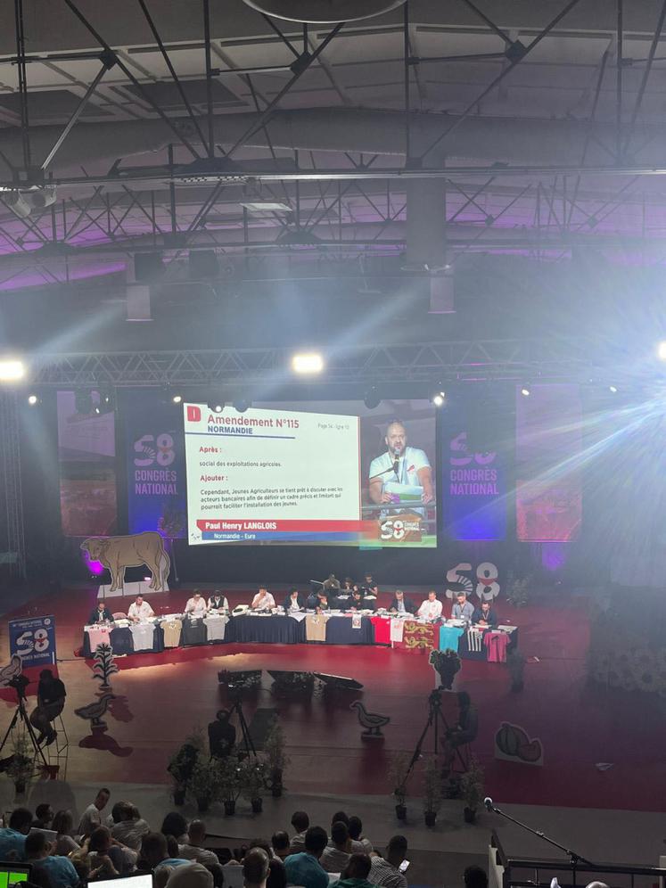 Prise de parole de Paul-Henry Langlois.