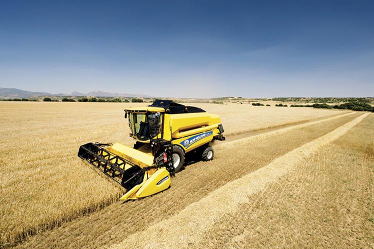 Des machines « compactes, simples, abordables, mais bien dotées ». On peut résumer ainsi les modèles d’entrée  de gamme destinée aux petites et moyennes exploitations. 