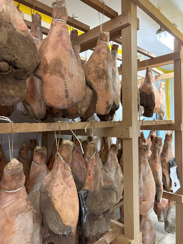 120 tonnes de produits finis sont vendues chaque année.