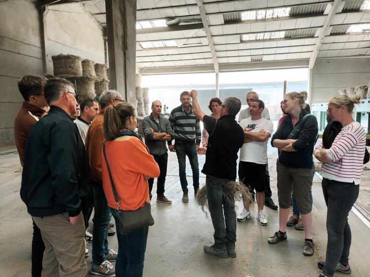 Visite de la coopérative agricole du Vert Galant à Saint-André-sur-Cailly.
