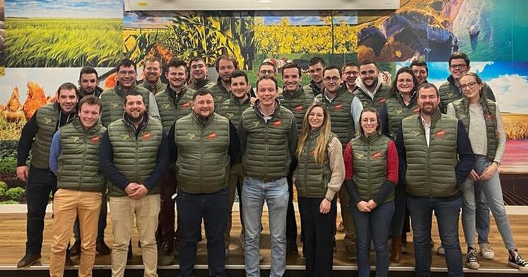 Jean Puech Pays d’Alissac, président du comité d’organisation de JA 76, entouré des responsables de pôle.