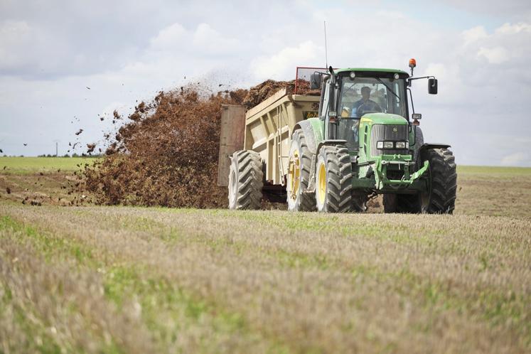 Dans quelques exploitations, le respect de ces nouvelles règles invite l'exploitant à réviser sa prévision habituelle de fumure, parfois dès septembre.