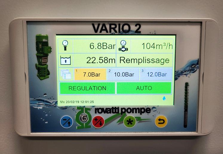 La présence d’un variateur de fréquence sur la station de pompage permet de définir plusieurs programmes avec des plages de pression différentes.