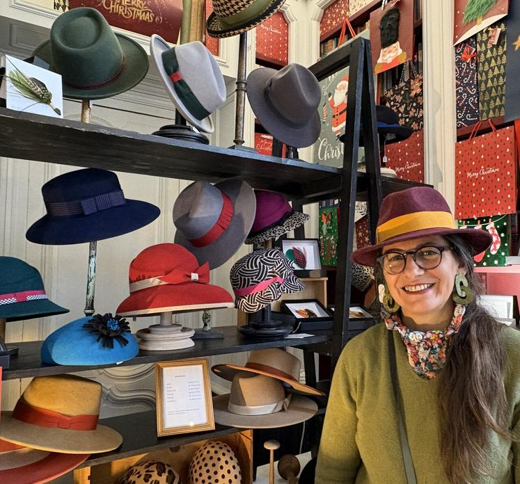 Brigitte Varnier a présenté quelques-uns de ses modèles au marché de Noël organisé au Château de Miromesnil en décembre.