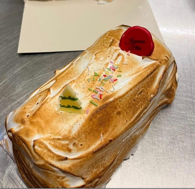 Tous les ans, les recettes de bûches glacées varient, sans oublier l’indémodable omelette norvégienne !