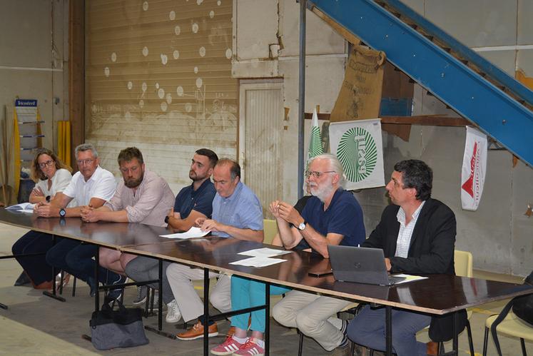 Les services de l’État, aux côtés des responsables professionnels, pour répondre à toutes les questions liées aux intempéries de juillet.