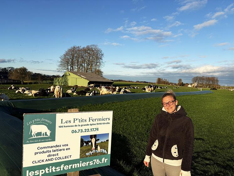 Cécile Vauchel transforme le lait de la ferme familiale en yaourts, fromages et desserts. Elle commercialise ses produits depuis mai 2025.