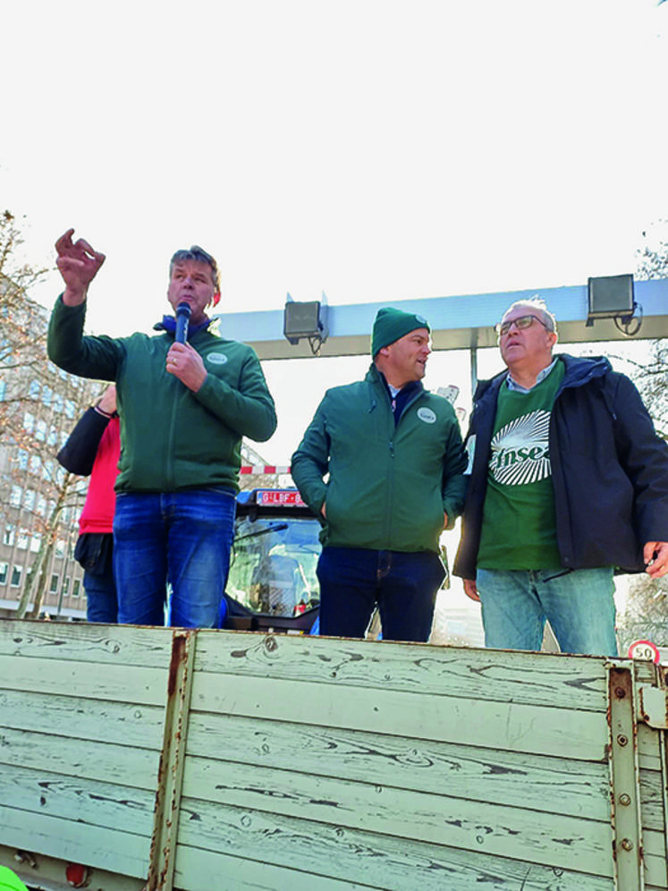 Hervé Lapie, secrétaire général de la FNSEA, fustigeant le manque de vision de la Commission pour l'agriculture.