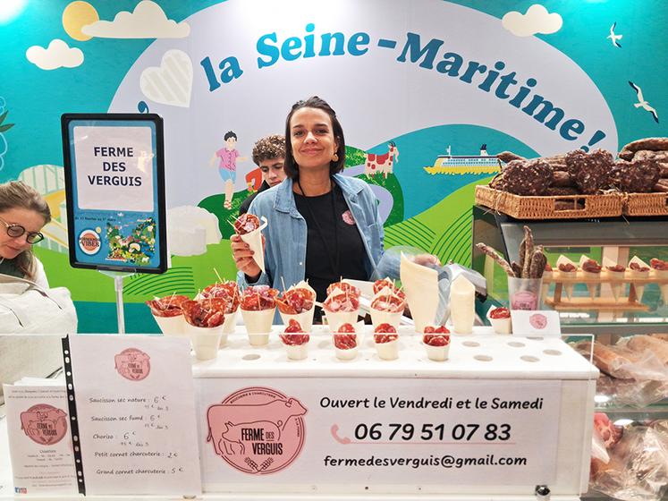La Ferme des Verguis de Haussez fait découvrir ses charcuteries.
