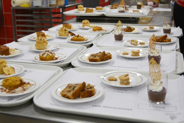 En 1 h 30, six desserts ont pris forme : "La mousse croquante", "L'inattendu pomme carotte et sa crème", "Moelleux stracciatella", "Le délice normand", "Carapomme", et "Mon cœur".