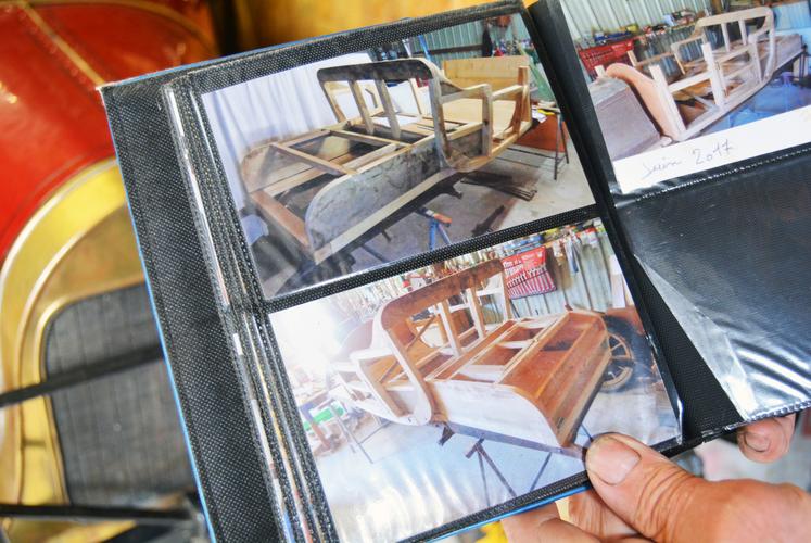 L'ossature en bois de frêne avant qu'elle ne soit recouverte par la tôle.