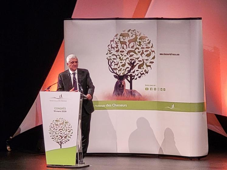 Hervé Morin, président de la Région Normandie, lors de son allocution d'accueil à l'attention des congressistes.