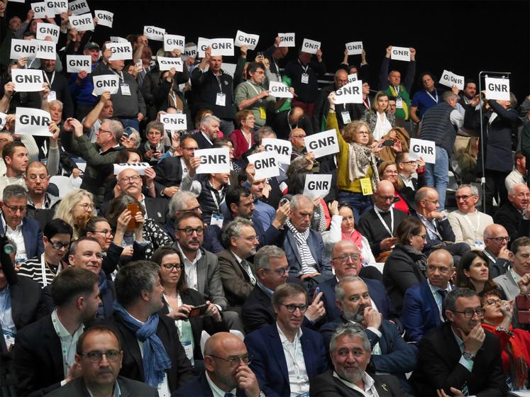 Les 1 200 congressistes présents ont rappelé à la ministre de l'Agriculture, Annie Genevard, qu'ils attendaient un coup de pouce supplémentaire sur le prix du GNR.