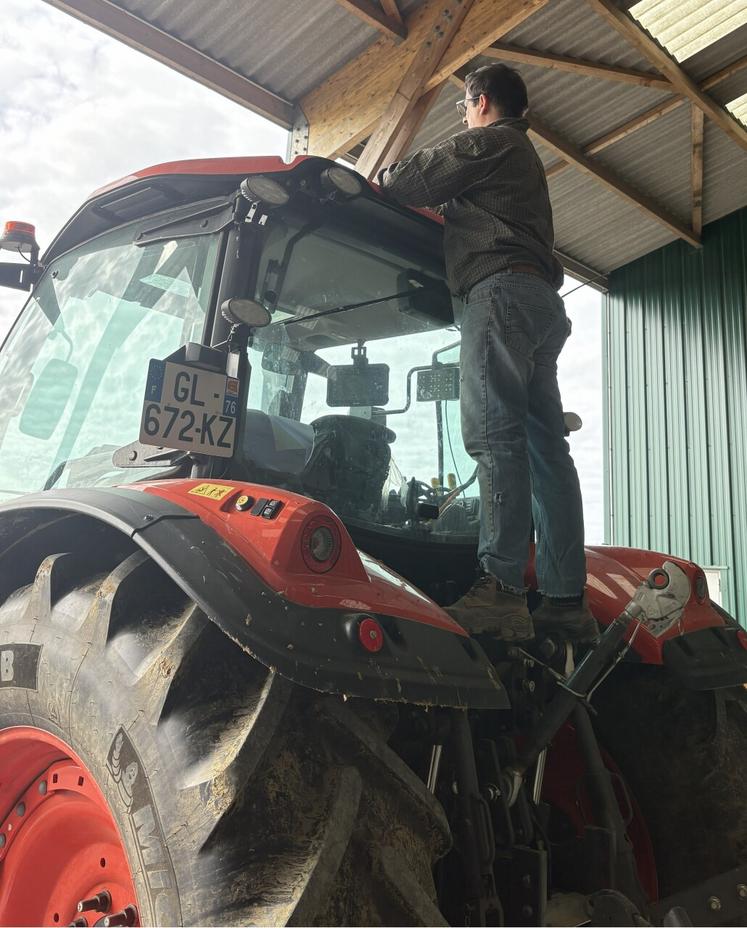 30 agriculteurs des GDA Pointe de Caux et Caux Durdent ont installé eux-mêmes leur équipement d'autoguidage sur leur tracteur.