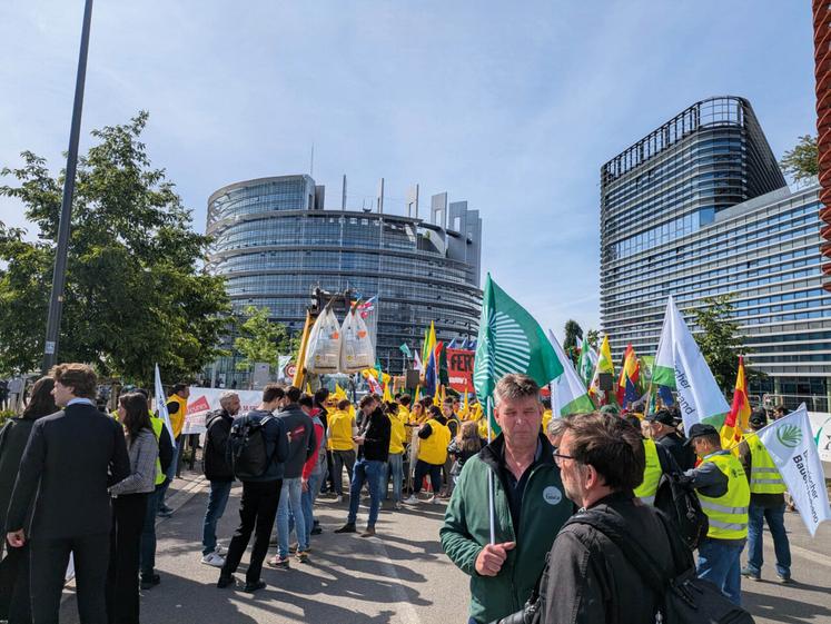 Hervé Lapie, vice-président de la FNSEA, présent sur place pour faire entendre la voix du syndicat majoritaire.