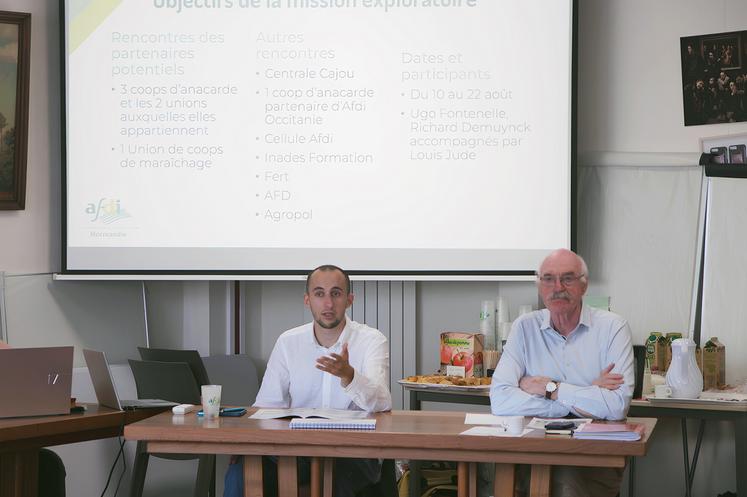 Louis Jude, chargé de mission, et Vincent Andrieu, président, lors de l'assemblée générale d'Afdi Normandie le 2 juin à Yvetot.