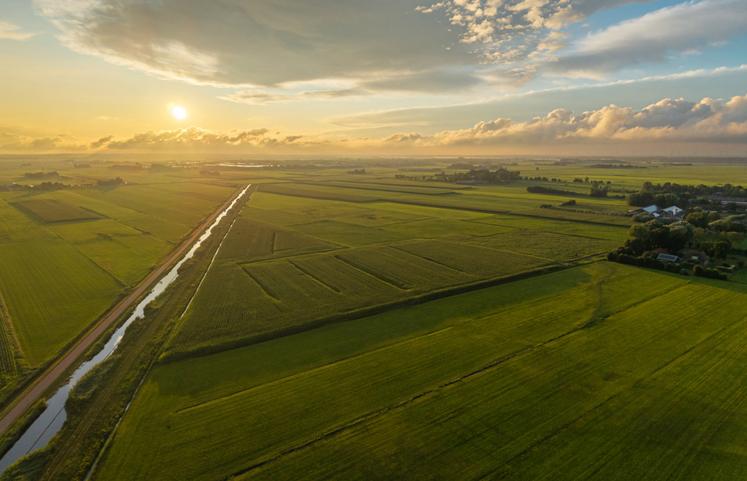 La Commission européenne juge la directive essentielle pour protéger la qualité de l'eau.