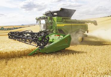 Le moteur de 13,6 litres développe jusqu’à 700 ch pour la X9 1100 et 640 ch pour la version 1000.