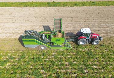 Grâce à l’Isobus, l’AVR Spirit 9200i peut être configurée via l’écran de visualisation compatible de votre choix.