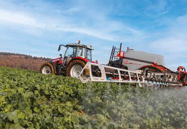 Ce pulvé Lexis de Kuhn est équipé d’un système de pulvérisation de précision (technonologie PWM).