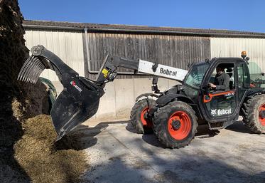 Matthieu Longuet apprécie particulièrement l’EasyShark pour l’alimentation du troupeau.