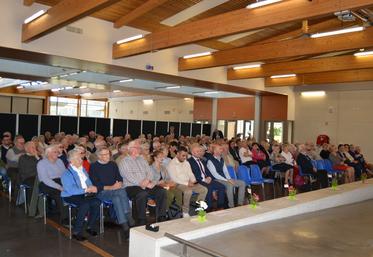 Une assistance nombreuse pour fêter les 50 ans de la section des Seniors agricoles.