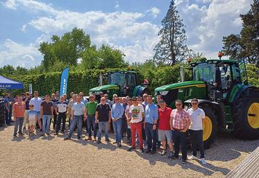 Difficile de trouver plus bel endroit. C’est dans le cadre slpendide de La Grange 1868 que les clients ont pu découvrir tous les aspects de la nouvelle gamme 6M ce mercredi 14 mai.