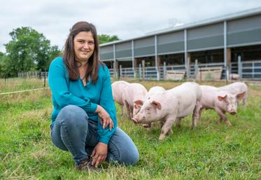 Laura Behotas, 31 ans, agricultrice dans l'Eure, est finaliste dans la catégorie installation.