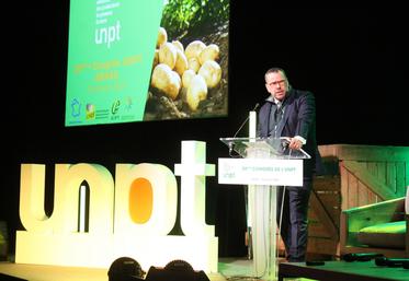 Geoffroy d'Évry a ouvert le congrès avec un hommage à Éric Béguin, ancien président et pilier d'Expandis,
décédé le 18 janvier.