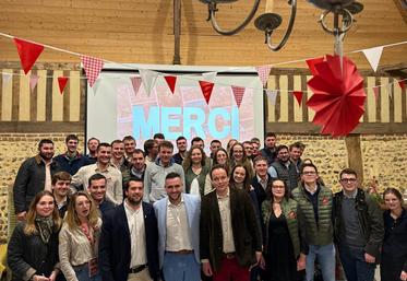 La nouvelle équipe du conseil d'administration de JA 76.