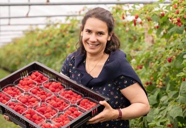 Anaïs Choquet, 31 ans, cogérante d'une exploitation fruitière de 30 ha
à Saint-Laurent-de-Terregatte (50).