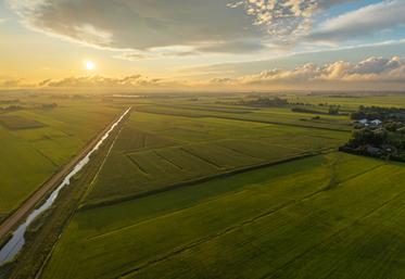 La Commission européenne juge la directive essentielle pour protéger la qualité de l'eau.