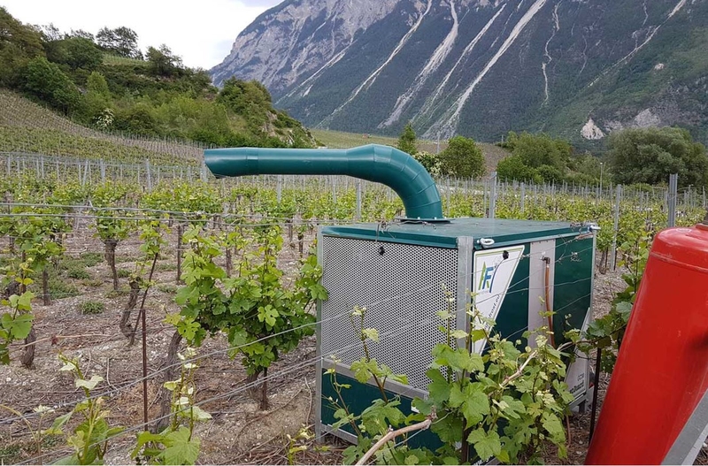 Un canon mobile à air chaud pour protéger les vignes du gel