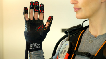 L'Ironhand de Gobio est un gant bionique ayant pour but de faciliter la taille.