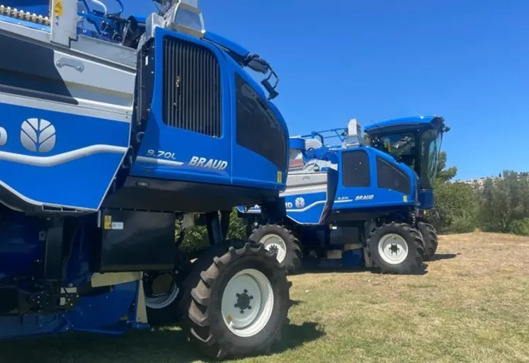 <em class="placeholder">Machines à vendanger New Holland 9.50L et 9.70L</em>