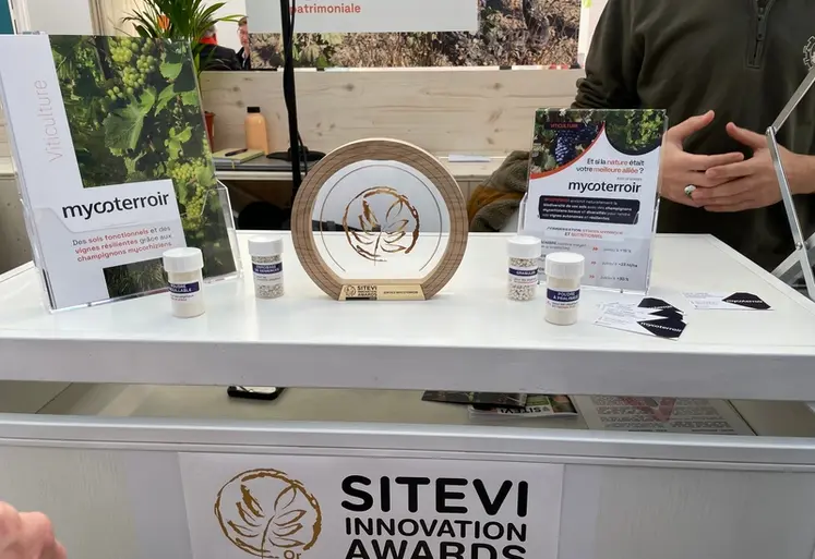 <em class="placeholder">stand Amoterra sur le Sitevi</em>