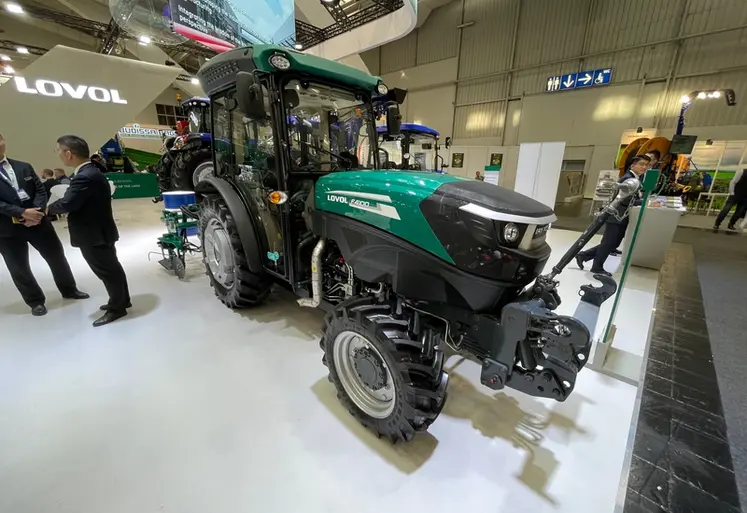 <em class="placeholder">Tracteur Lovol F4100</em>