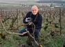 Michel Jolyot a parcouru les vignes de la Champagne au Minervois pour sa série « Les mondes parallèles ».