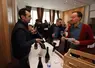 <em class="placeholder">Vignerons presentant leurs vins lors d un salon reserve aux professionnels. Les cavistes sommeliers et exportateurs viennent deguster les nouvelles cuvees en vente.</em>