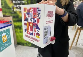 <em class="placeholder">Bag-in-box de vin EasySplit de Smurfit Kappa</em>