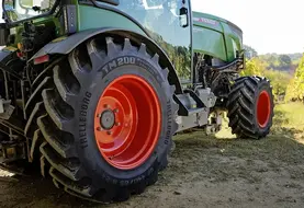 <em class="placeholder">Pneumatique Trelleborg TM200 ProgressiveTraction</em>