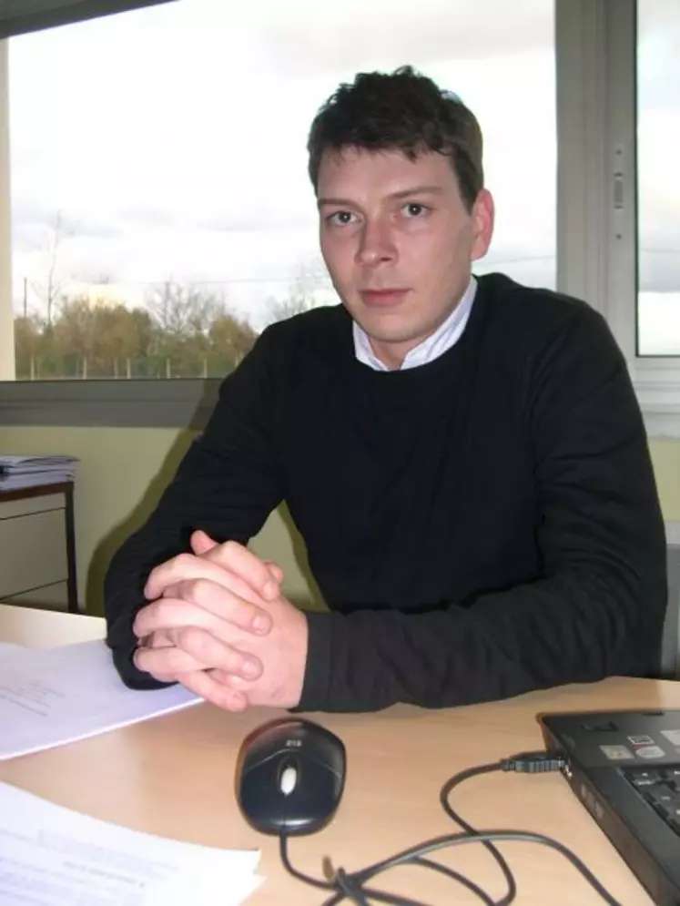 Jérôme Pouzoulet, chercheur. "Nous utilisons des fragments de bois par PCR, ce qui permet de donner des résultats en 36 heures"