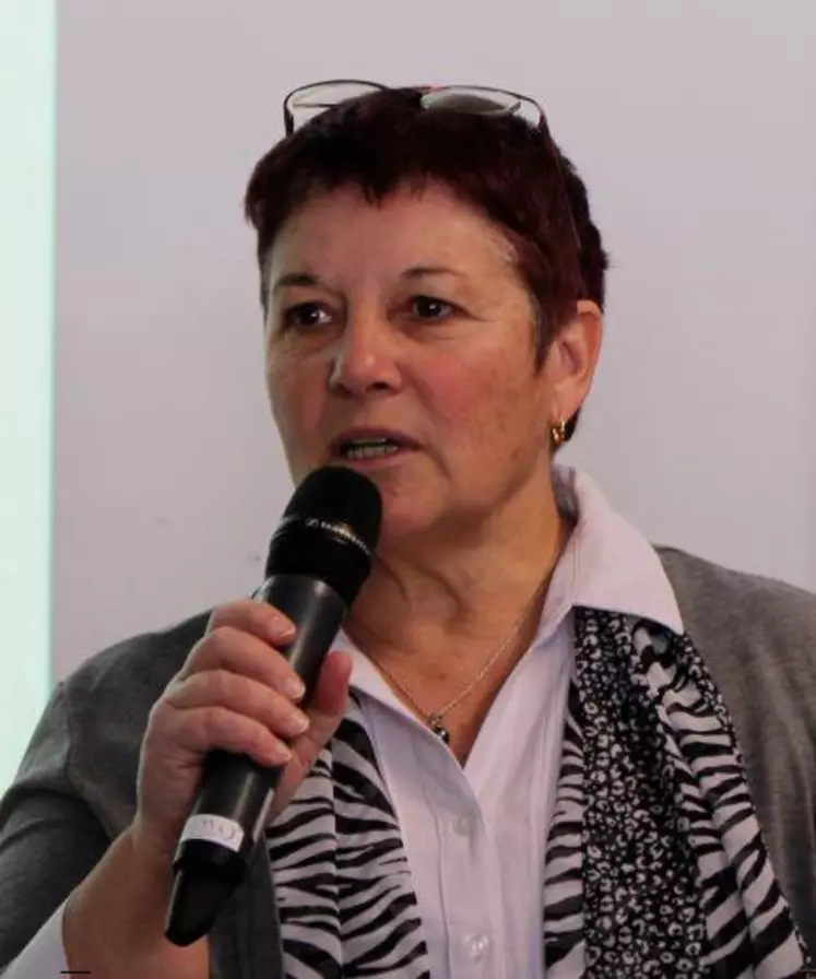 Magali Grinbaum, responsable technique des analyses de résidus à l'IFV.