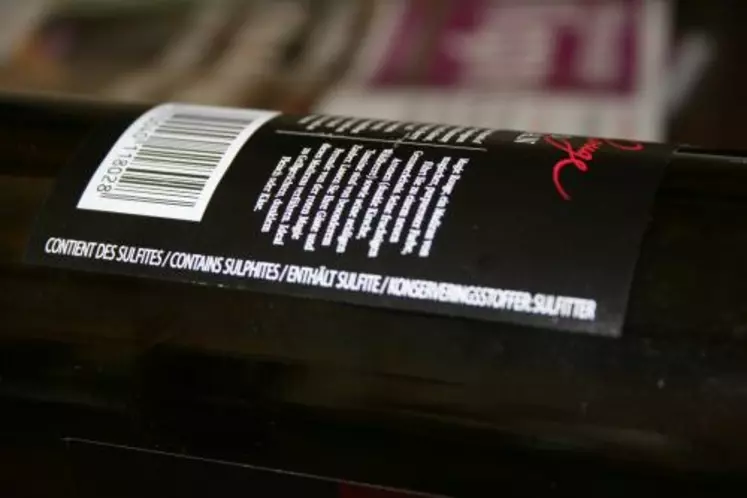 L’exemption d’étiquetage des calories et des ingrédients actuellement appliquée au vin est menacée. La filière se mobilise pour qu’elle soit maintenue lors du vote au parlement du texte s’appliquant à l’étiquetage des denrées alimentaires.