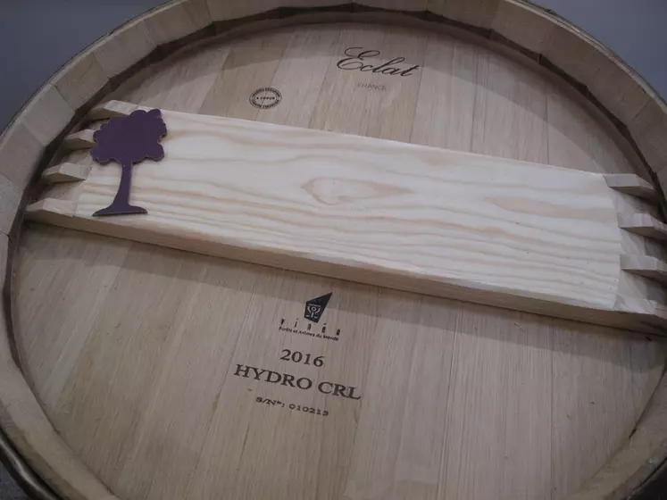 Barrique de vin en bois de chêne 225 Litres comme citerne- restaurée