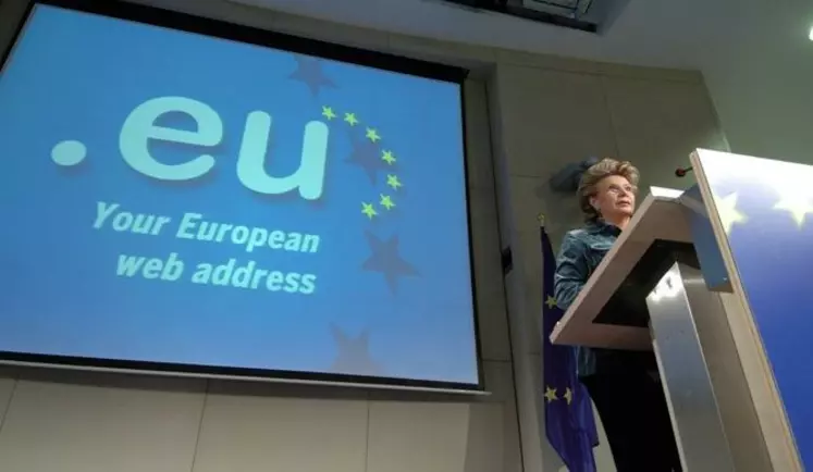 Europe et Internet. (A la tribune : Viviane Reding).