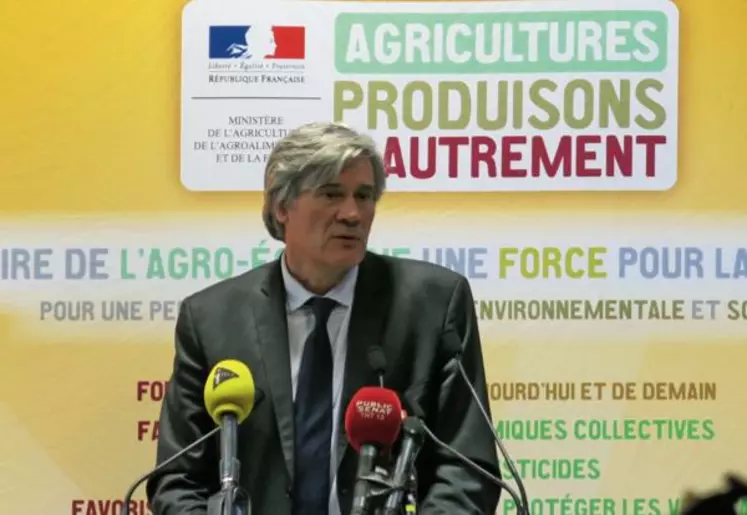 Stéphane Le Foll a présenté le nouveau plan Ecophyto 2, dont l'un 
des objectifs est de généraliser les fermes Dephy.