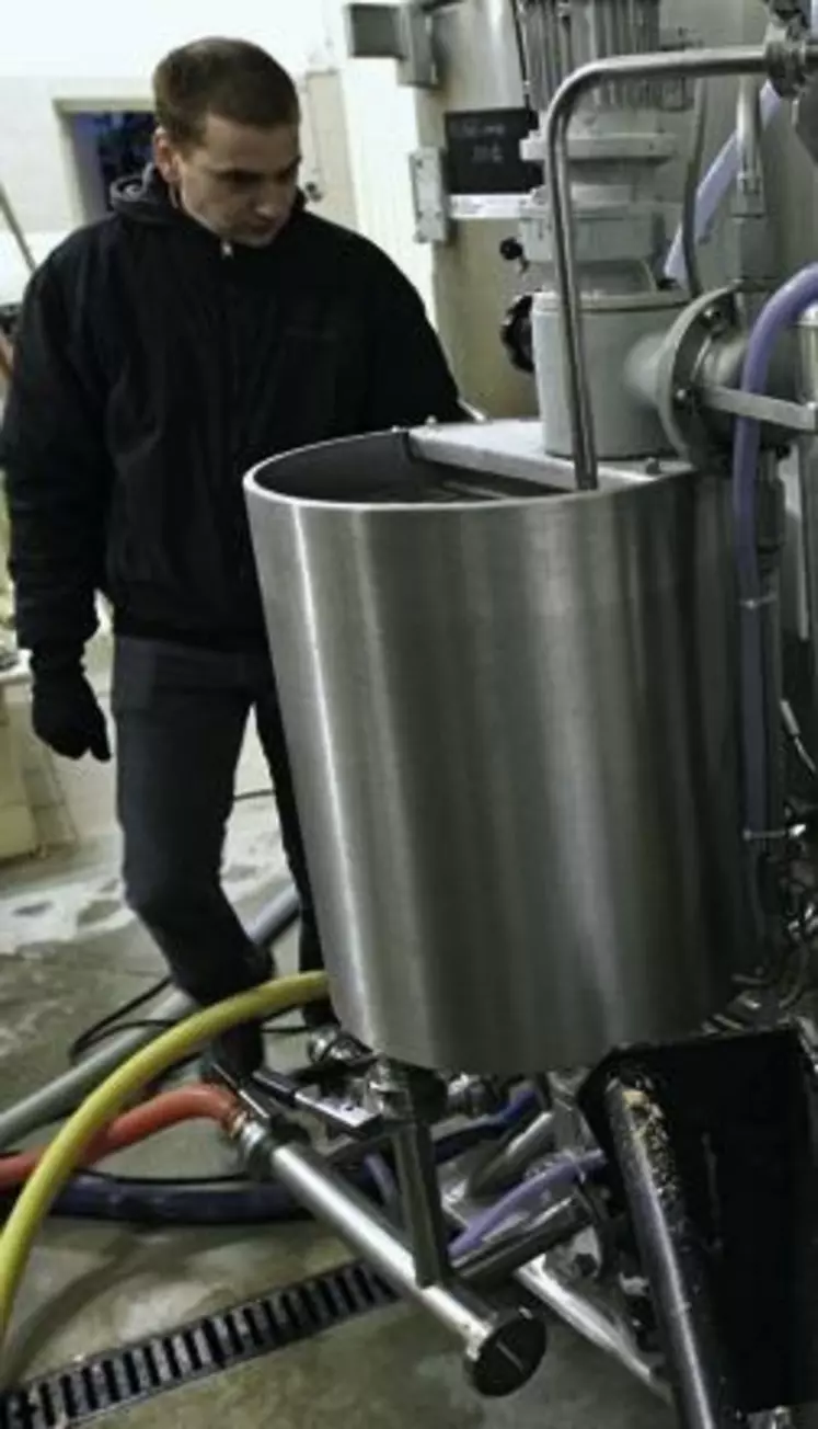 La filtration serrée
peut être une bonne alternative à l'ajout
de sorbate
de potassium,
pour stabiliser
les vins à sucres résiduels (rosés
et liquoreux)
en vinification biologique.