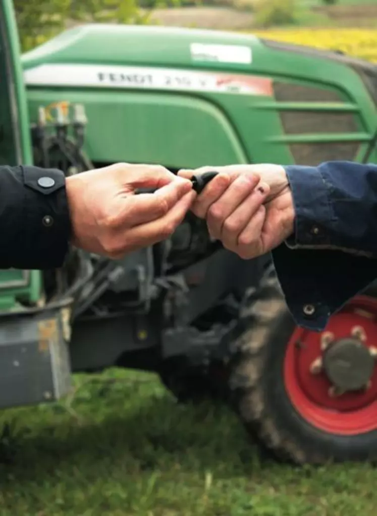 Investir dans un tracteur ou une machine à vendanger est parfois inapproprié, si le nombre d’heures d’utilisation dans l’année est trop faible. Investir dans du matériel d’occasion apparaît comme une alternative plus raisonnée.