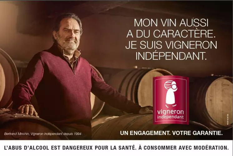 Dans cette campagne d'affichage, les VIF ont souhaité mettre en scène de "vrais vignerons comme ceux que l'on croise dans les vignobles"